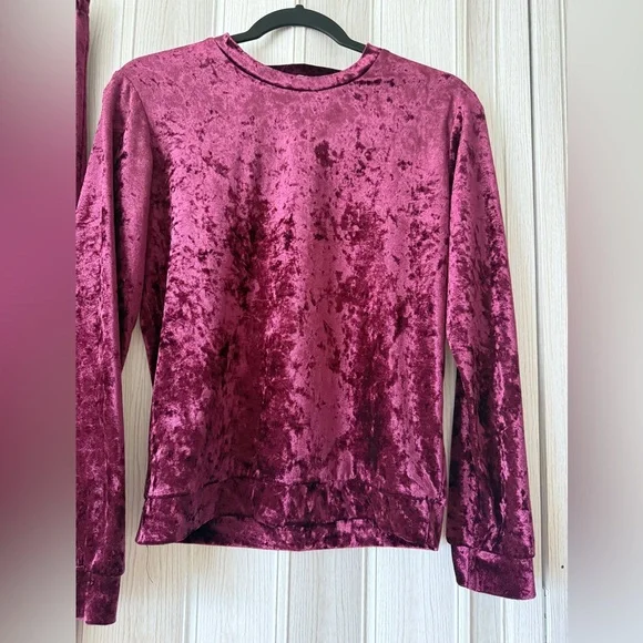 Purple Velvet Two-Piece Lounge Set - Picture 2 of 5